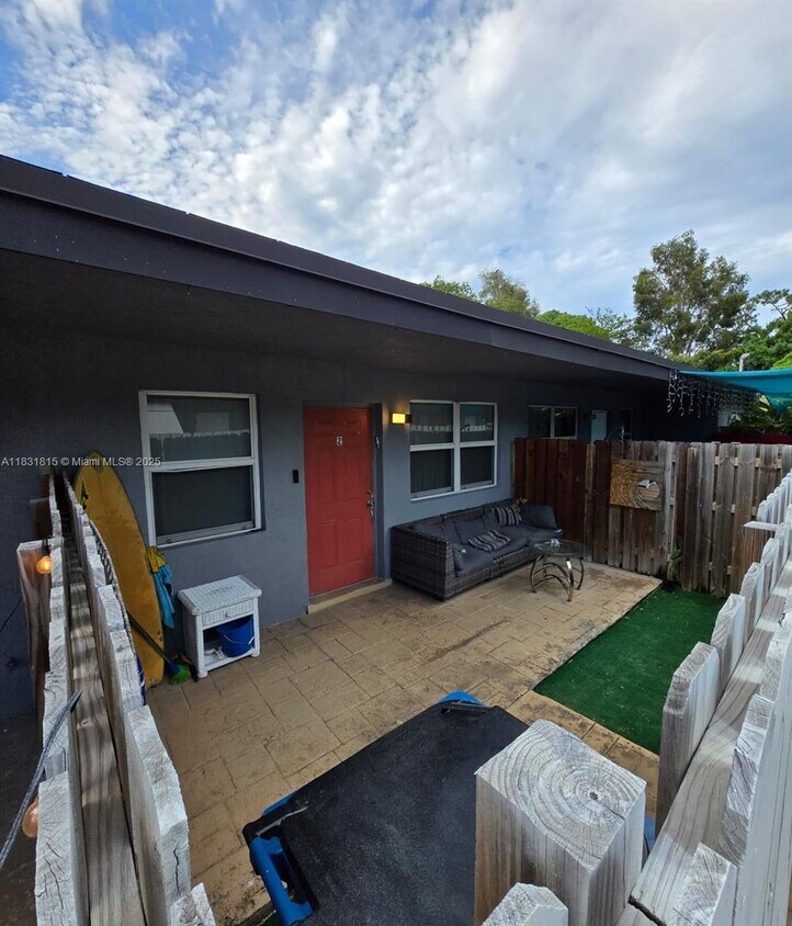 Primary Photo - 1204 NE 5th Terrace