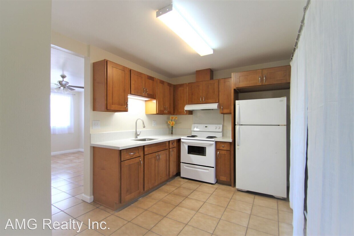 Primary Photo - 2 br, 1 bath House - 91-919 North Rd., #D3