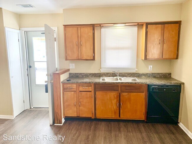 Foto del edificio - 3 br, 1 bath House - 321 Foster Ave