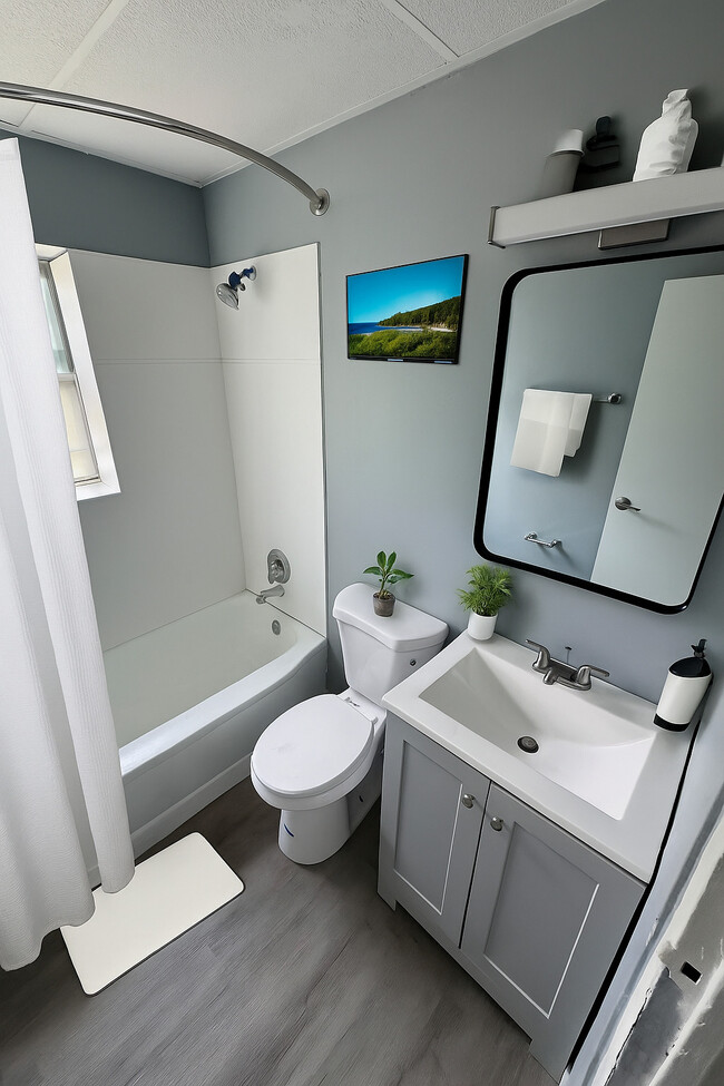 Building Photo - The Summit Apartments