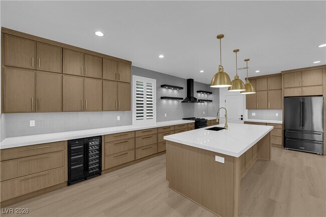 Building Photo - 465 Cabral Peak St