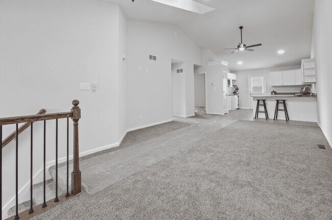 Building Photo - 3132 W 83rd Ln