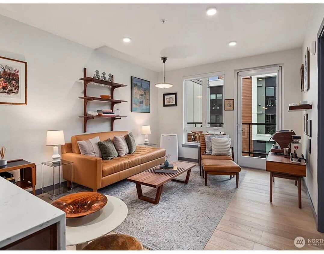 Foto principal - 11903 NE 128th St