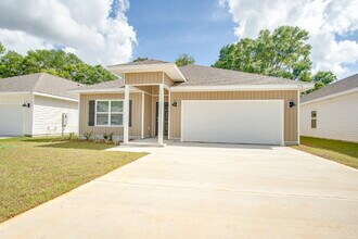 Building Photo - 539 Bridle Way