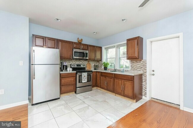 Building Photo - 2849 N Bailey St