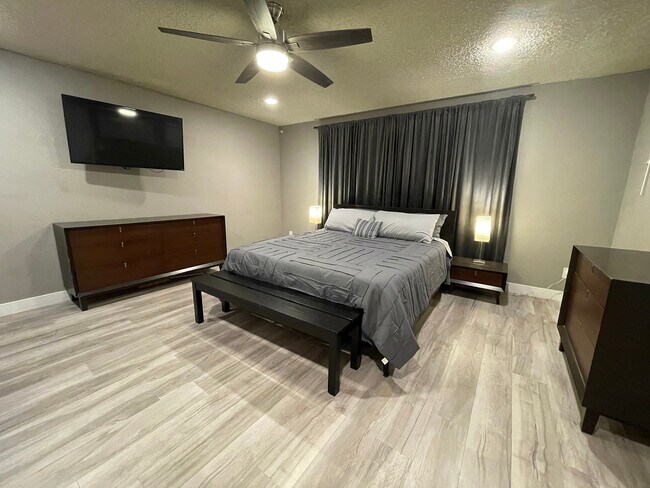 Foto del edificio - 620 Lacy Ln