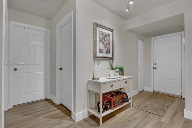 Foto del edificio - 2505 NW 49th Terrace