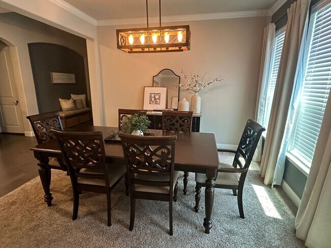 Foto del edificio - 4 Bedroom Single Family Home in Roanoke