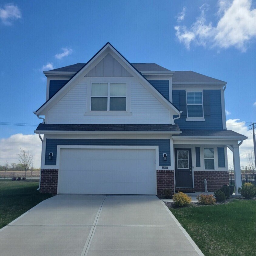 2535 Mounts Run Ln, Whitestown, IN 46075 House Rental in Whitestown
