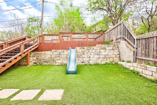 Building Photo - 3309 Thomas Kincheon St