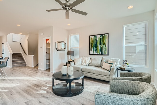 Foto del edificio - 6703 Lily Mountain Ln