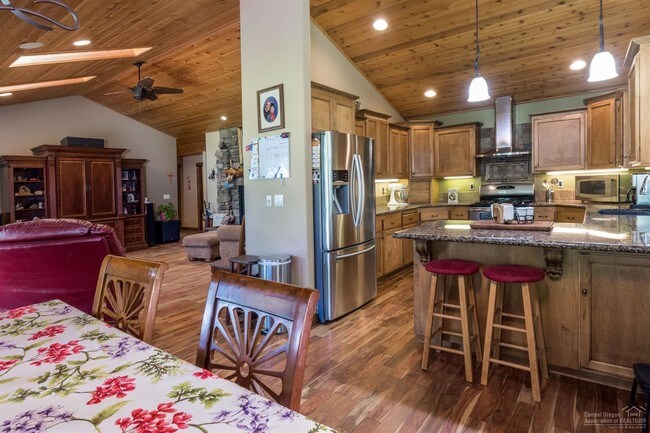 Building Photo - 16020 Big Meadow Dr
