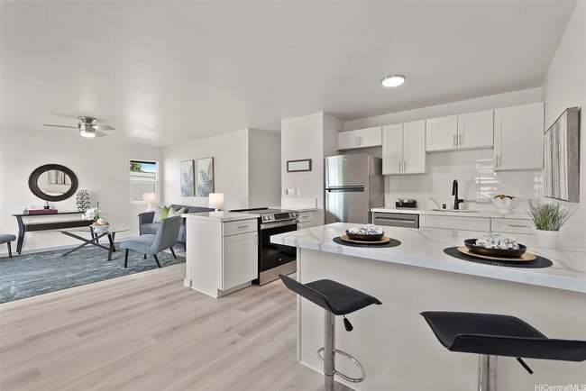 Building Photo - 1212 Hooli Cir