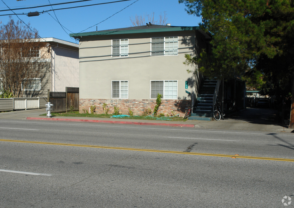 Primary Photo - 1740 California St