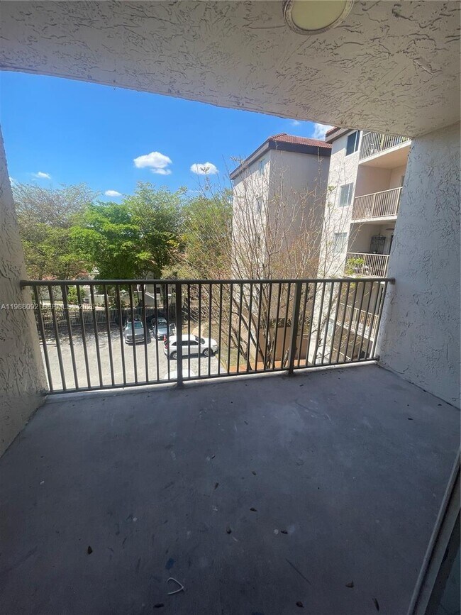 Foto del edificio - 15231 SW 80th St