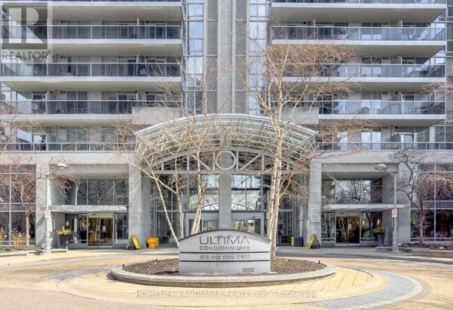 Building Photo - 4968 Yonge St
