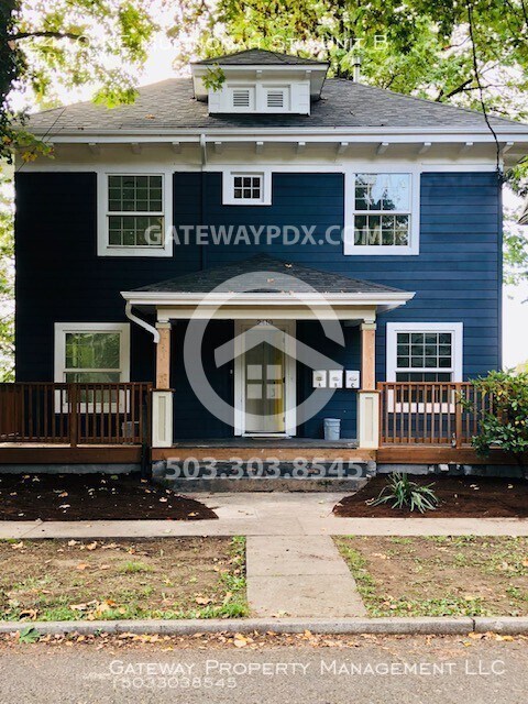 Foto principal - 2410 NE Multnomah St