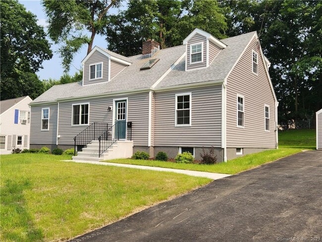 Building Photo - 3 Grassy Plain Terrace