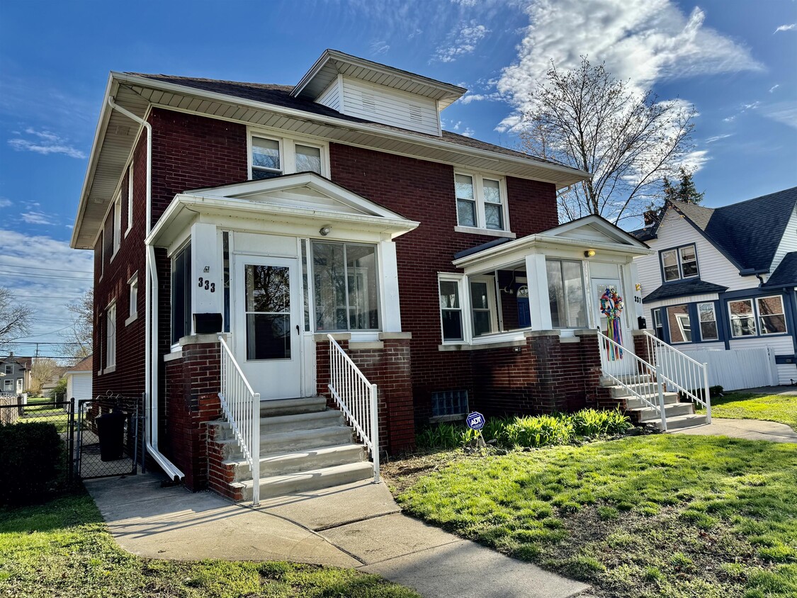 Primary Photo - 333 Orange St