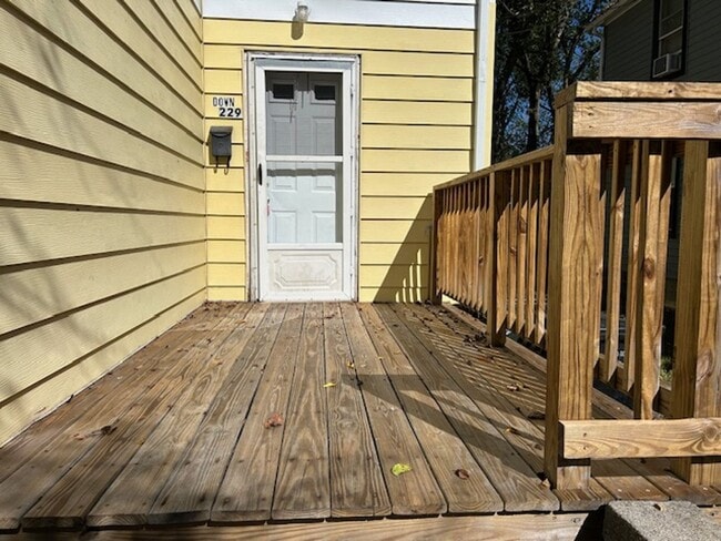 Building Photo - 229 Gates Ave