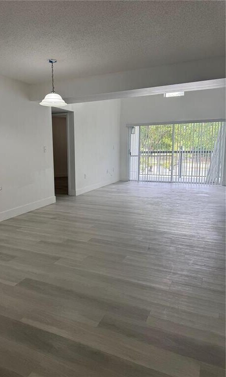 Foto del edificio - 6296 NW 186th St