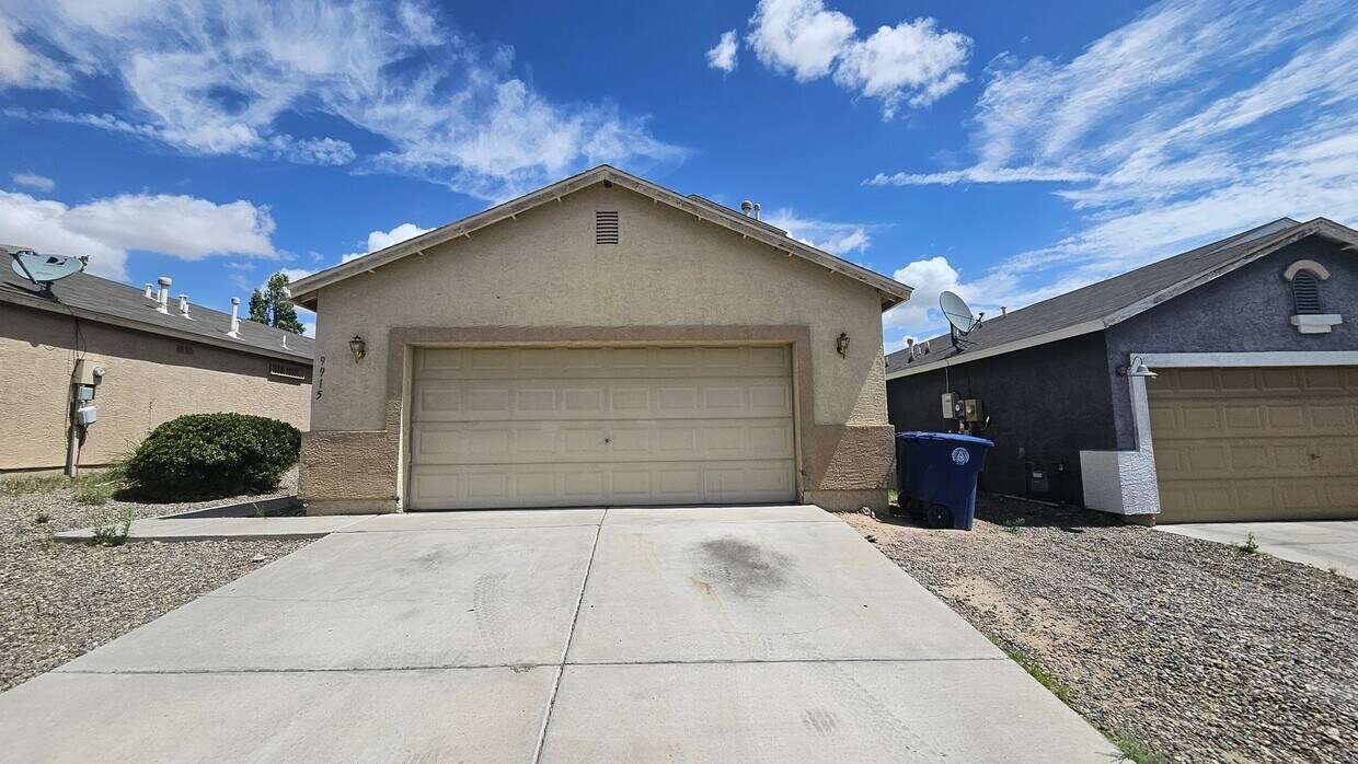 Foto principal - 5 Bed 3 Bath