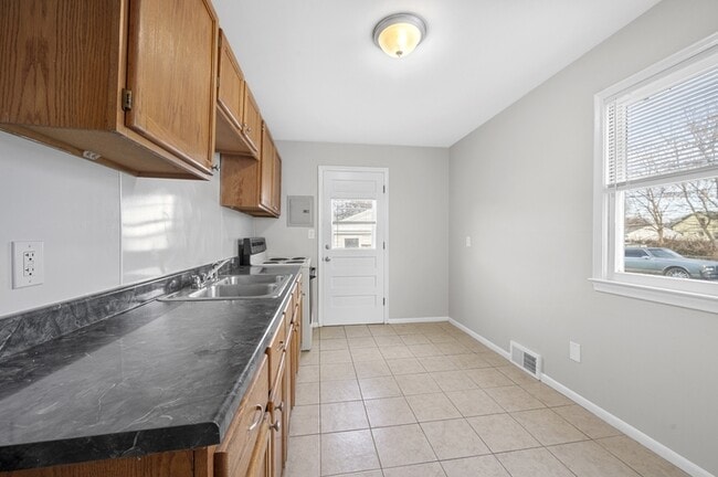 Foto del edificio - 12753 Georgiana Ave