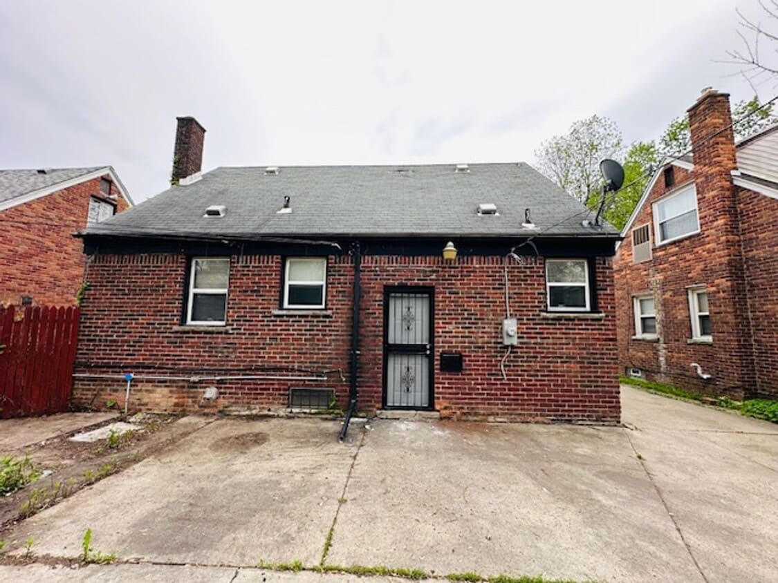 9301 Rutherford St, Detroit, MI 48228 House Rental in Detroit, MI