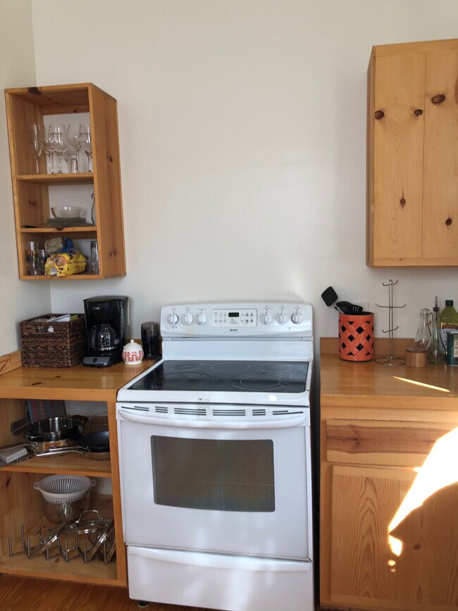 Apartamento 1 - 821 N 8th St