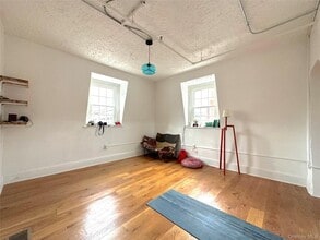 Building Photo - 56 Dubois St