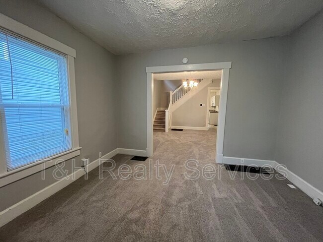 Building Photo - 38 N Irvington Ave