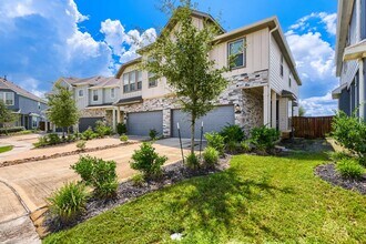 Building Photo - 4146 Balboa Dr