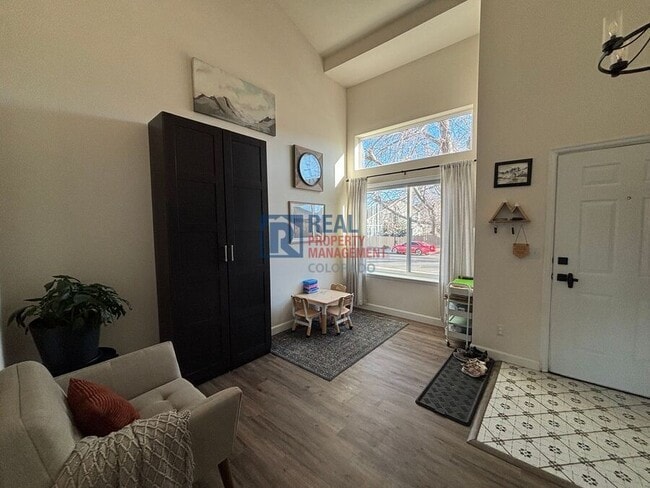 Photo - 17627 Cornish Pl House