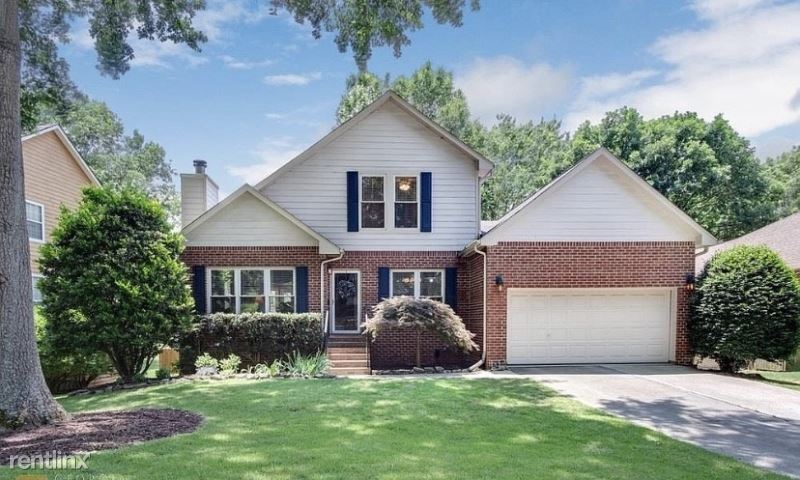 Primary Photo - 4 br, 3.5 bath House - 110 GREENMONT CIR