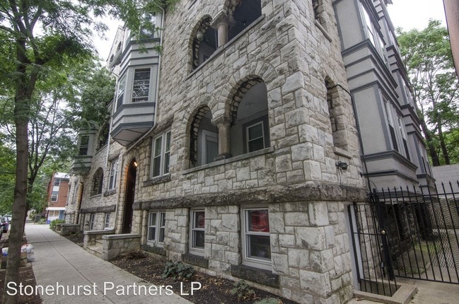 Building Photo - 419-423 S 45th St