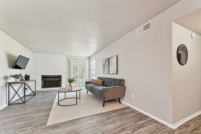 Foto del edificio - 2553 Thomason Cir