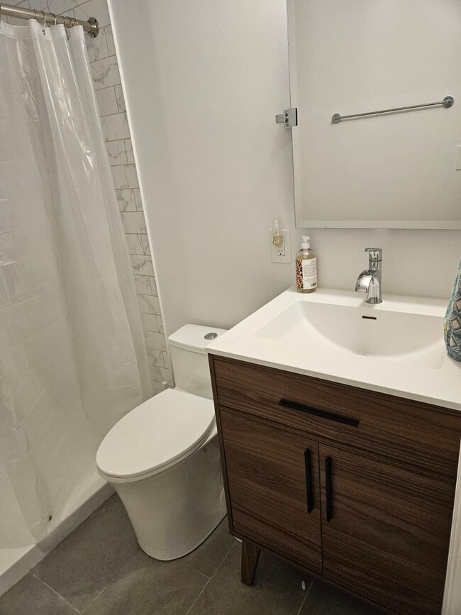 Foto del edificio - 21 Hall Ave