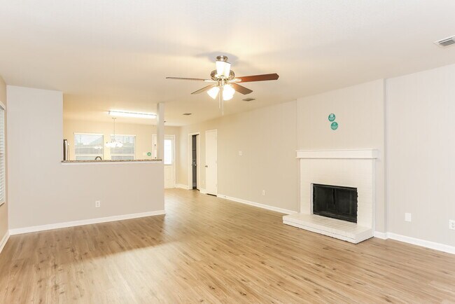 Building Photo - 8126 Stowe Springs Ln