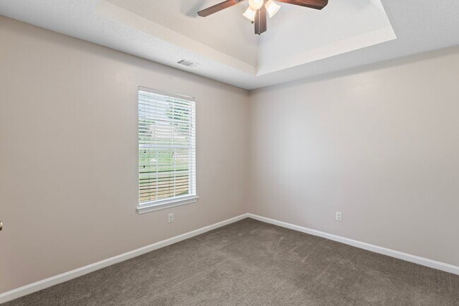 Building Photo - 1650 Deer Crossing Terrace