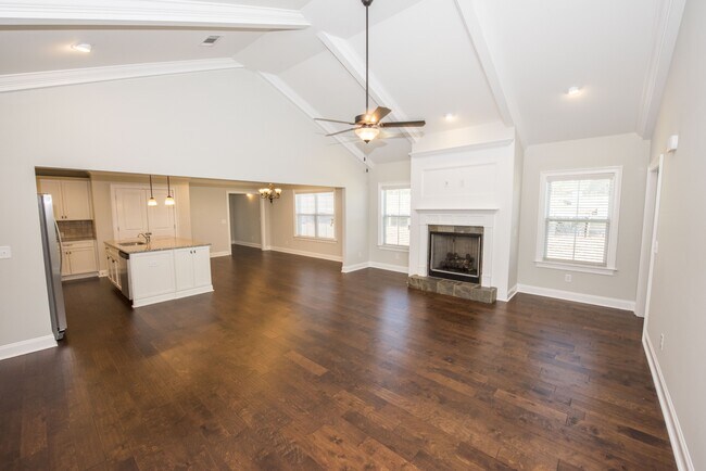 Foto del edificio - 2304 Snowshill Ln