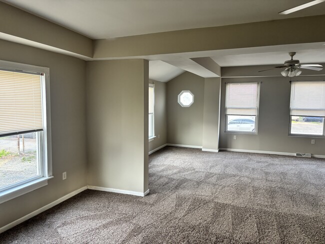 Foto del edificio - 174 S Burlington St