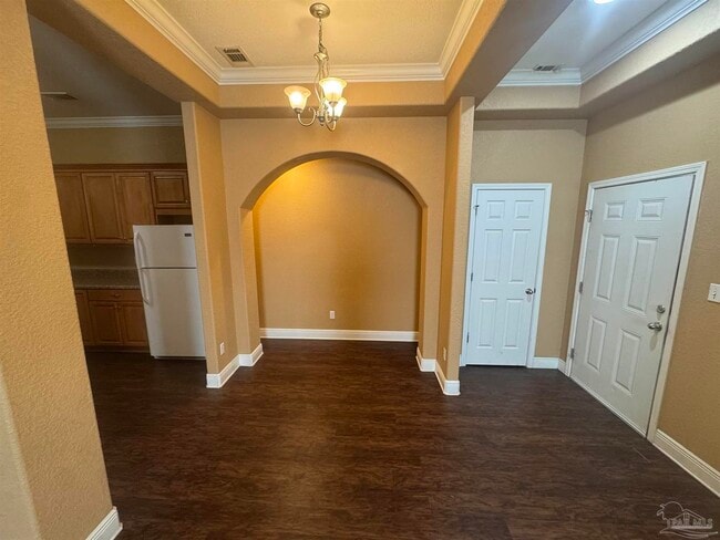 Building Photo - 7071 Lake Joanne Dr