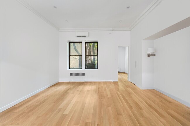 Foto del edificio - 275 W 73rd St