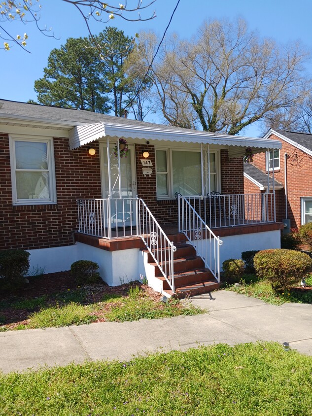 Primary Photo - 147 Benefield St