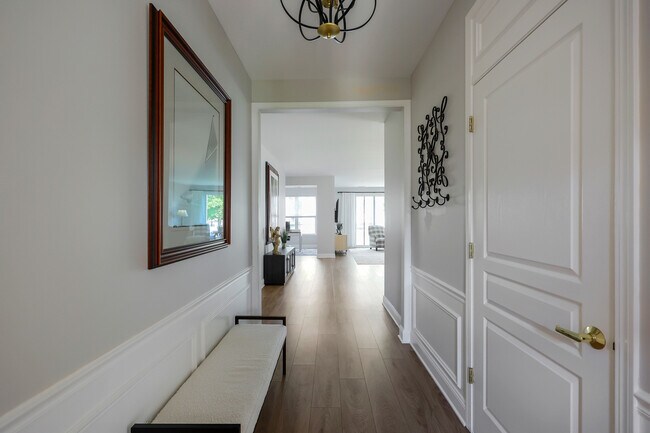 Foto del edificio - 11895 Bloomfield Dr