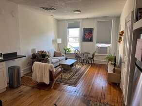 Building Photo - 1450 W 18th St