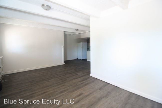 Building Photo - 7310 W 10th Ave