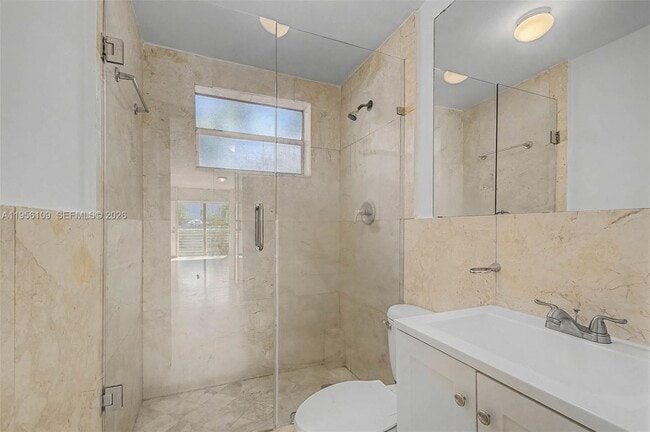 Foto del edificio - 1685 Jefferson Ave