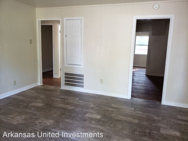Building Photo - 3 br, 1 bath House - 129 Roosevelt Rd