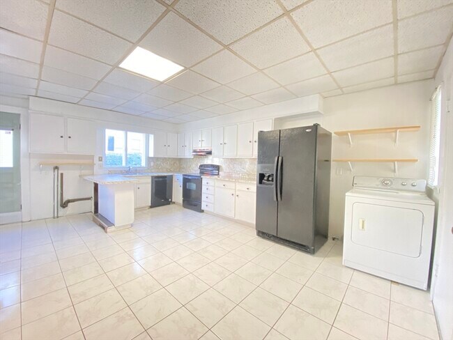 Foto del edificio - 31 Oakwood Ave